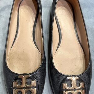 Tory Burch, black leather flat, gold logo, size 9 1/2